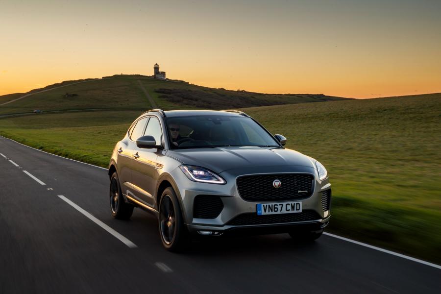 Jaguar E-Pace R-Dynamic P300 AWD 2017 года  (UK) (фото 27 из 44)